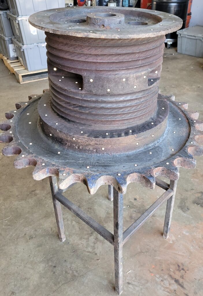 Digging Drum with Positioning Targets applied on the part to scan it accurately and completely